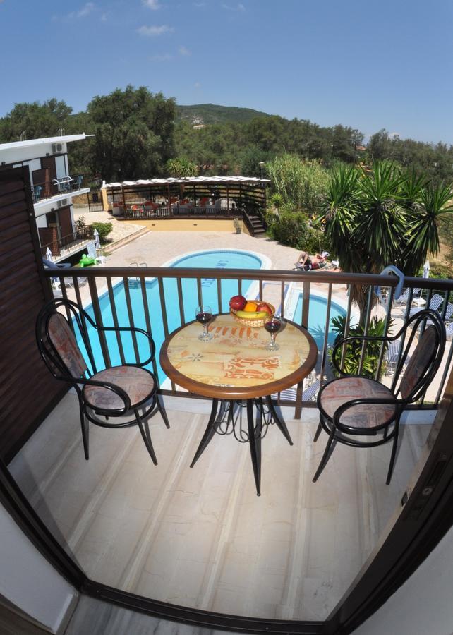 Marina Boutique Hotel Moraitika Exterior photo